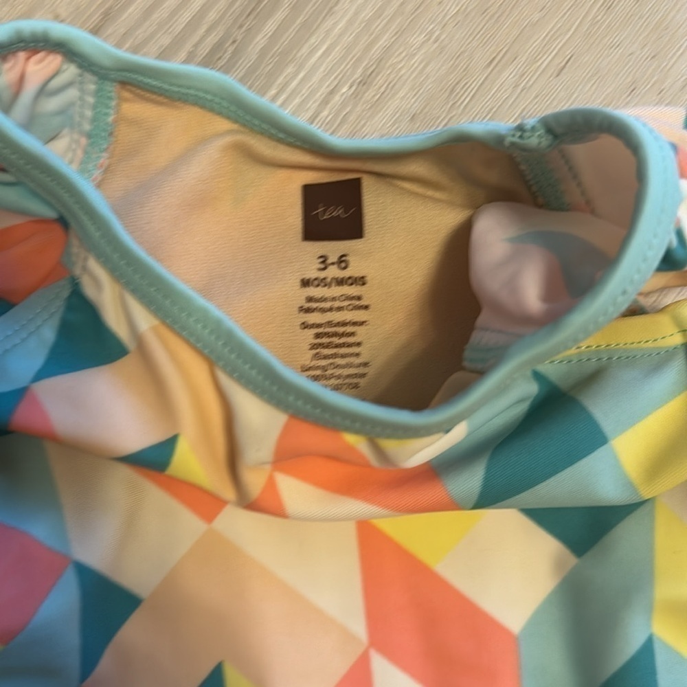 Tea Collection Colorful Geometric Shapes Printed Ruffle Swimsuit size 3-6m - Picture 2 of 2